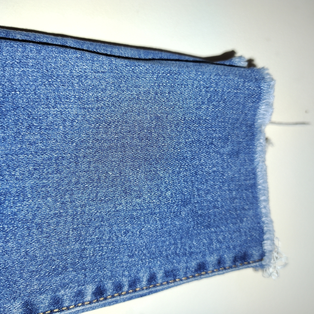 Old Navy Blue Skinny Jeans with Distressed Look - Picture 6 of 6